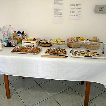 Il Conte Di Marraone Bed & Breakfast 3*