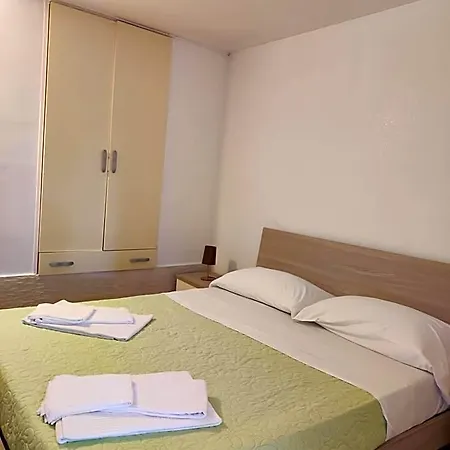 Il Conte Di Marraone Bed & Breakfast